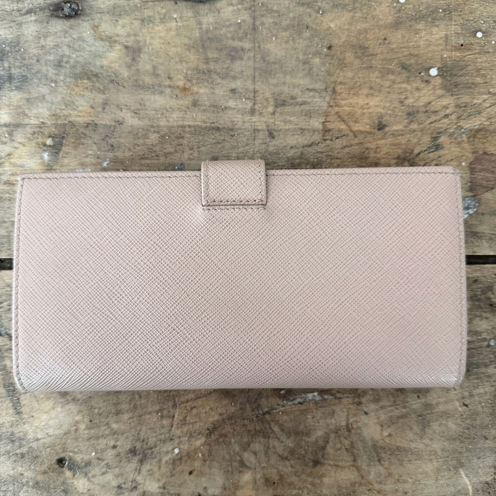 Prada Large Saffiano Leather Wallet in Tan / Powdered Pink - Picture 4 of 12
